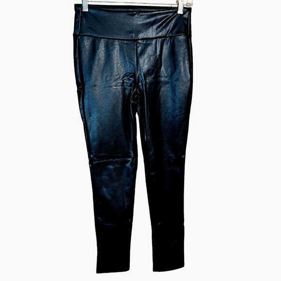 Kendall + Kylie Faux Leather Liquid Leggings S Quiet Luxury Model Off-Duty - Picture 3 of 6